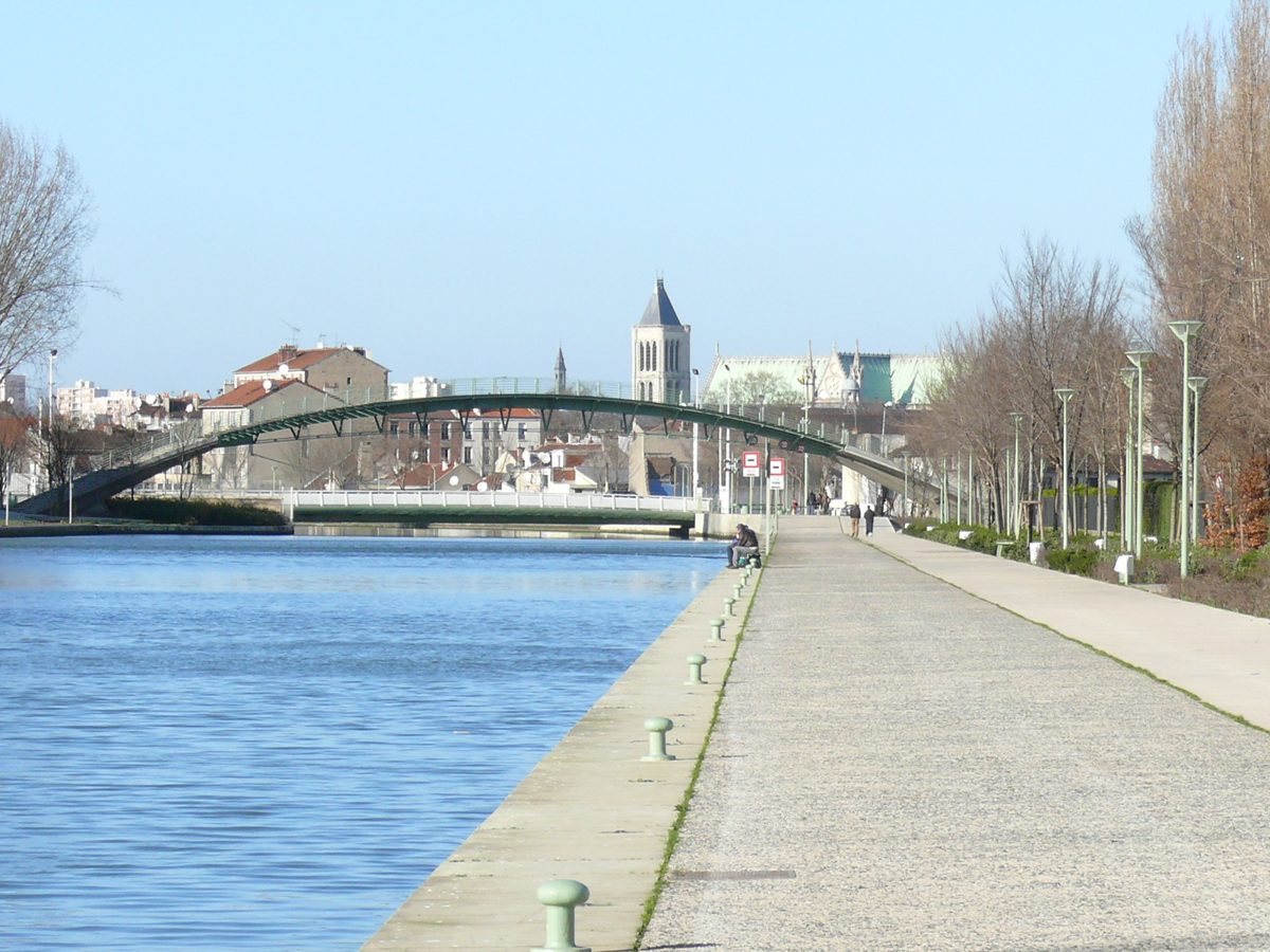 Du canal de l'Ourcq à la Villette